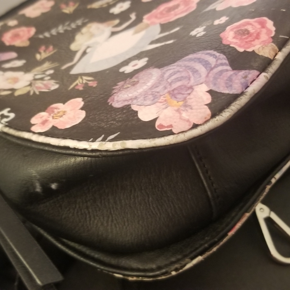 FINAL PRICE Loungefly Disney Alice in Wonderland bag - Picture 11 of 15